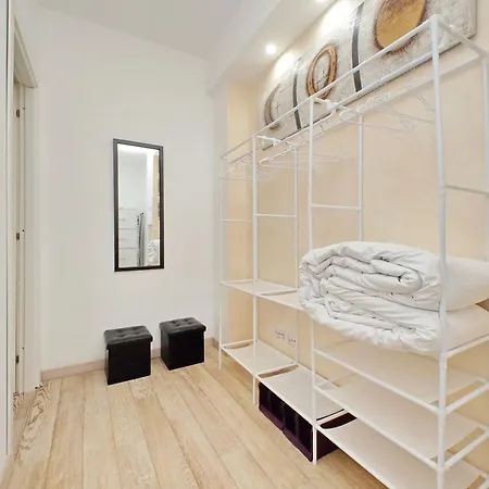 1br Flat With Balcony * Rome
